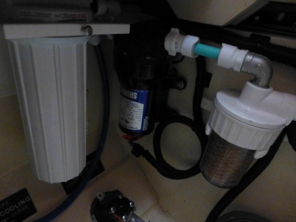 String filter, water pump and charcoal post tanks